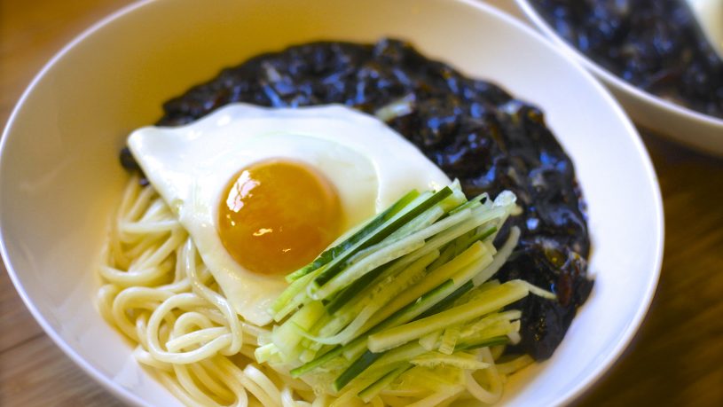 Những món ăn cực Hot ở Hàn dành cho người không biết ăn cay