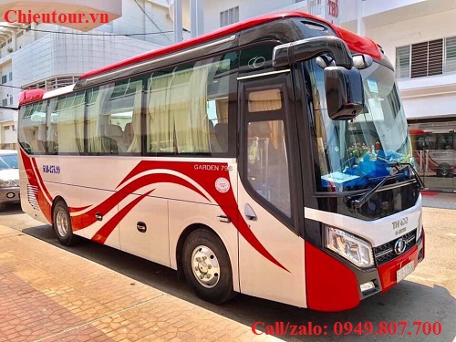 THUÊ XE 29 CHỖ ĐƯA ĐÓN CÔNG NHÂN TẠI TP HCM