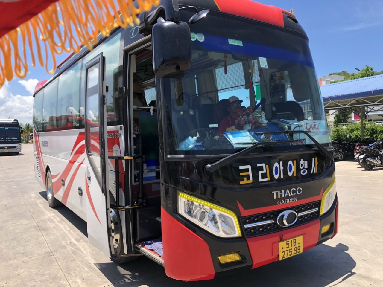 THUÊ XE DU LỊCH TẠI  QUẬN TÂN BÌNH GIÁ RẺ