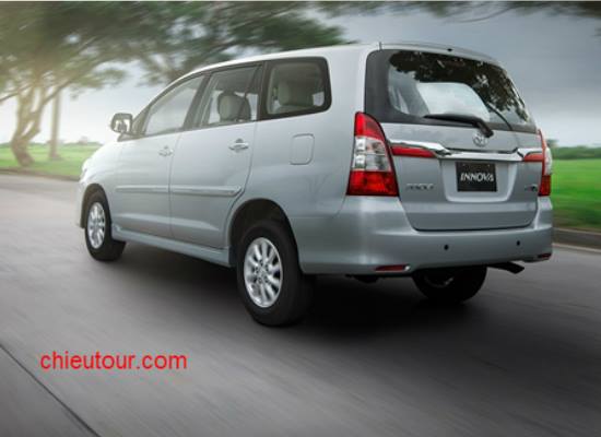 thuê xe tại sân bay Tân Sơn Nhất giá rẻ